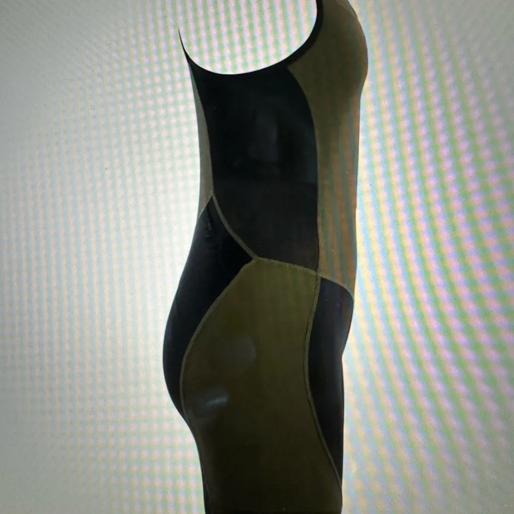 SUGOI Women's Olive and Black Triathlon Suit NWT - Picture 6 of 6